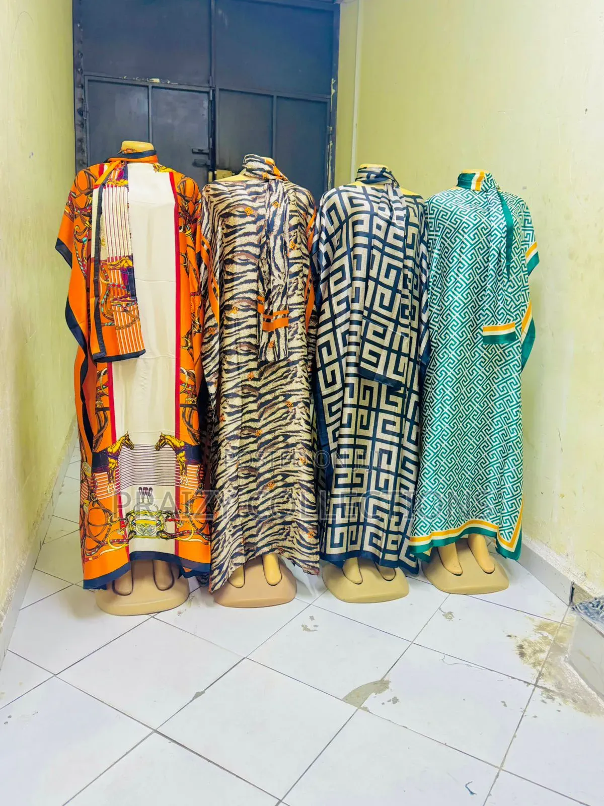 Silky Deras With Mtandio