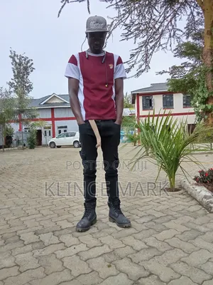 Am Looking for a Job