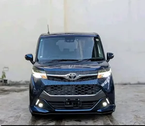 Toyota Tank 1.0 FWD 2020 Blue