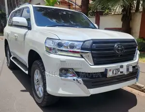 Toyota Land Cruiser 4.5 V8 VXR 2017 Pearl