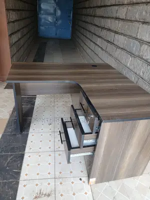 Durable 140cm Customized Home Office Curved Desk