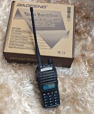 Uv82 Baofeng Dual-Band Walkie Talkie