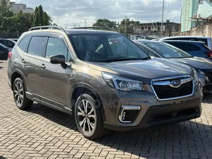 Subaru Forester Premium AWD 2019 Gold
