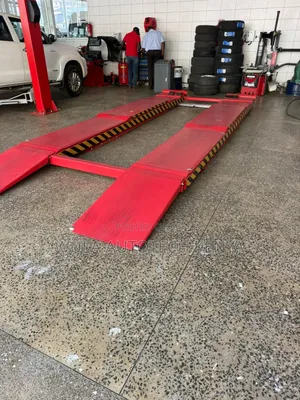 High Lifting Capacity (4-5)Tns Big Scissor Carlift Machine Sunshine