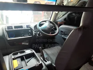 Nissan Vanette 2010 White