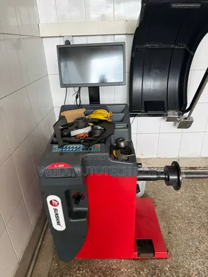 Heavduty Tyre Centre Wheel Balancing Machine S 909 Sunshine