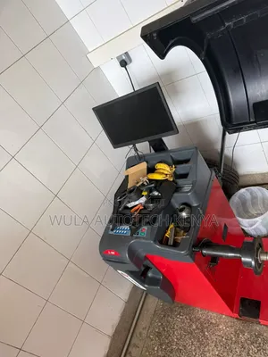 High Precision Spindle Imported Sensors Wheel Balancer Sunshine