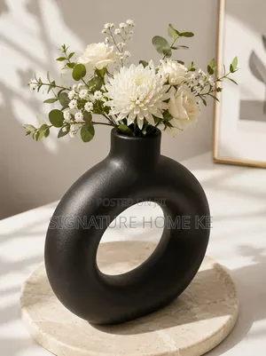 Doughnut Shaped Flower Vase