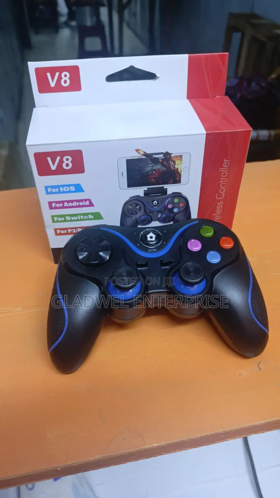 V8 Wireless Game Pad
