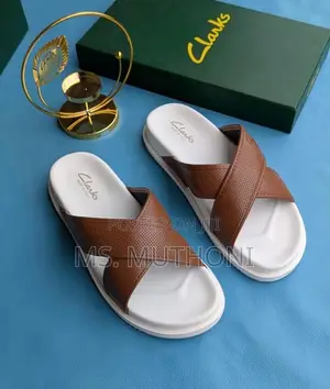 Brown Crisscross Clarks Men Sandals Size 40-44