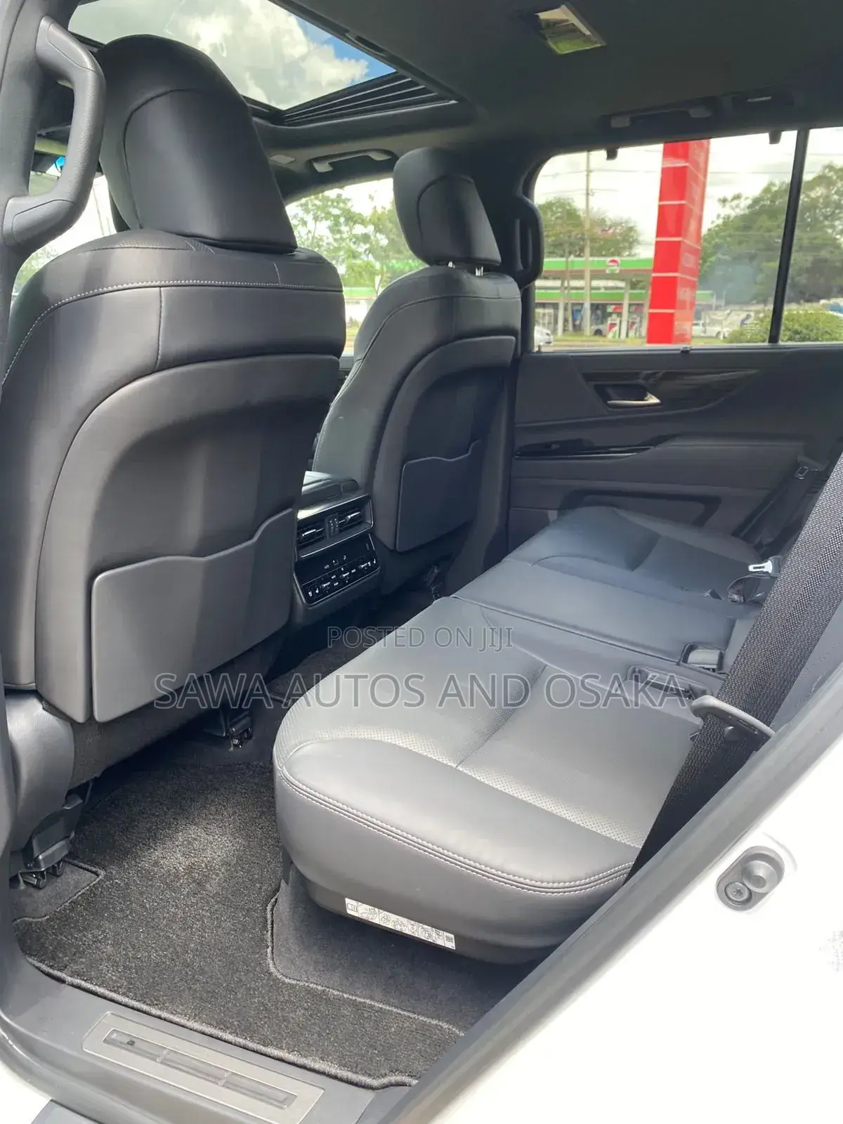 Lexus LX 2022 White