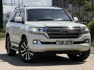 Toyota Land Cruiser 4.6 V8 ZX 2015 White