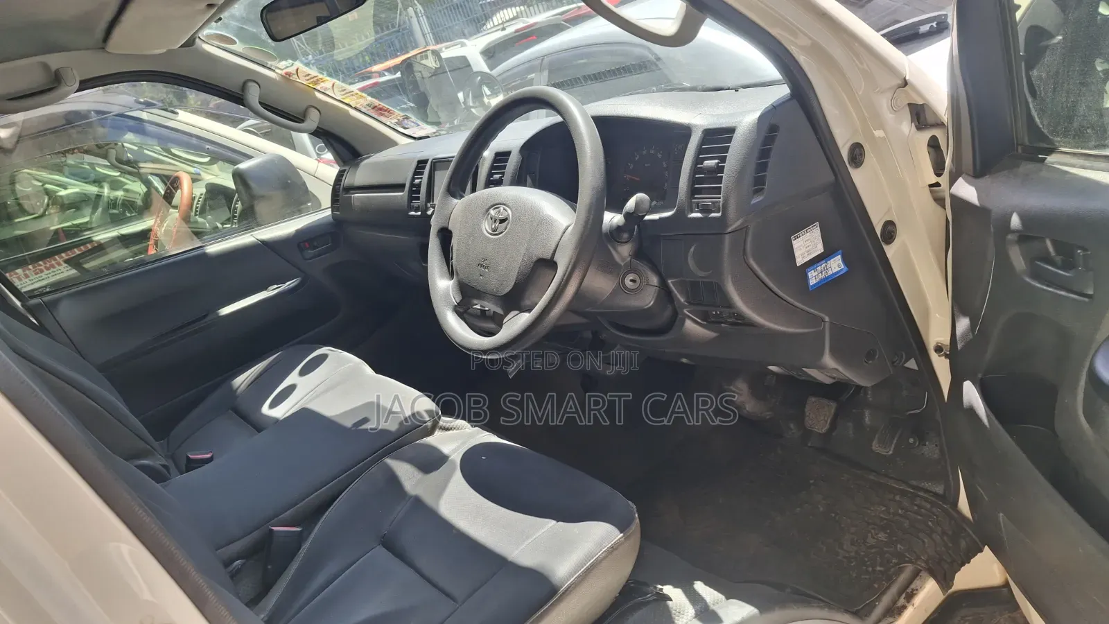 Toyota HiAce 2016 Grey