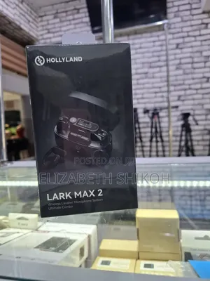 Hollyland Lark Max 2 Ultimate Combo 2-Person Wireless Microphone