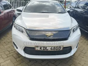 Toyota Harrier 2.0 4WD 2015 White