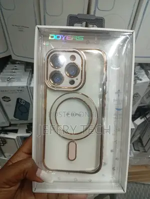 iPhone 15 Pro Vertical Gold Strip Case
