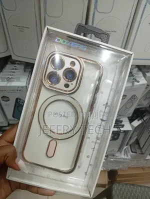 iPhone 15 Pro Vertical Gold Strip Case