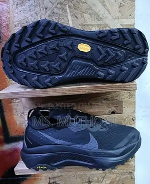 Zoom X Vibram Megagrip Gym / Running Shoes Size 39 -44
