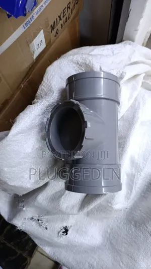 PVC Waste Tee Fitting 4 Inch Pod