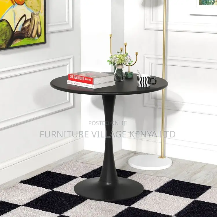 Black Marble Eames Round Restaurant Dining Table