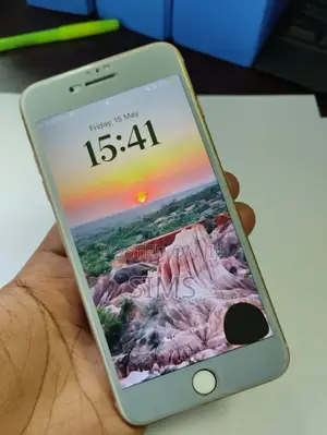 Apple iPhone 8 Plus 64 GB Gold