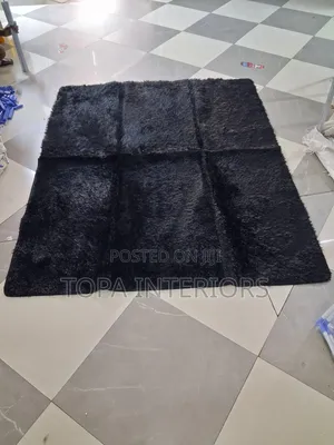 Black Chinese Light Fluffy Carpet Rugs