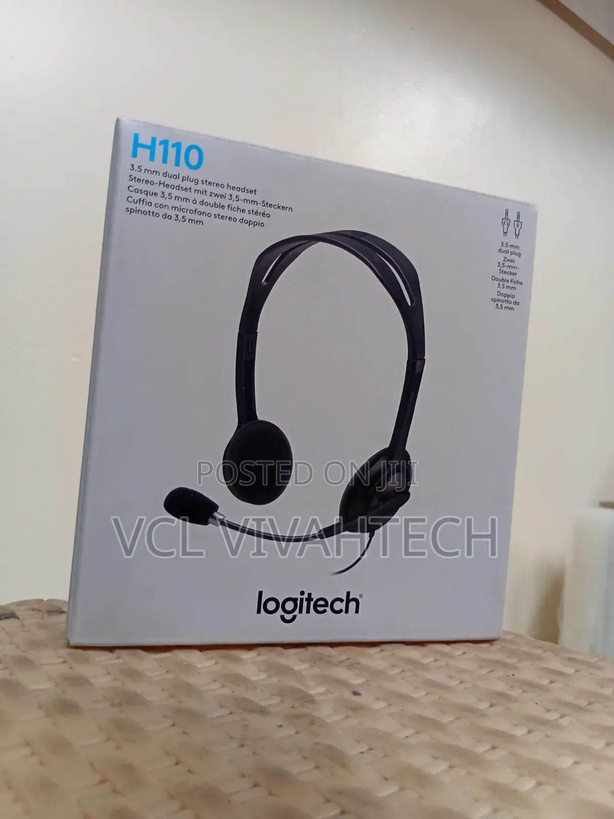 Logitech H110 on-Ear Headphones With Mic