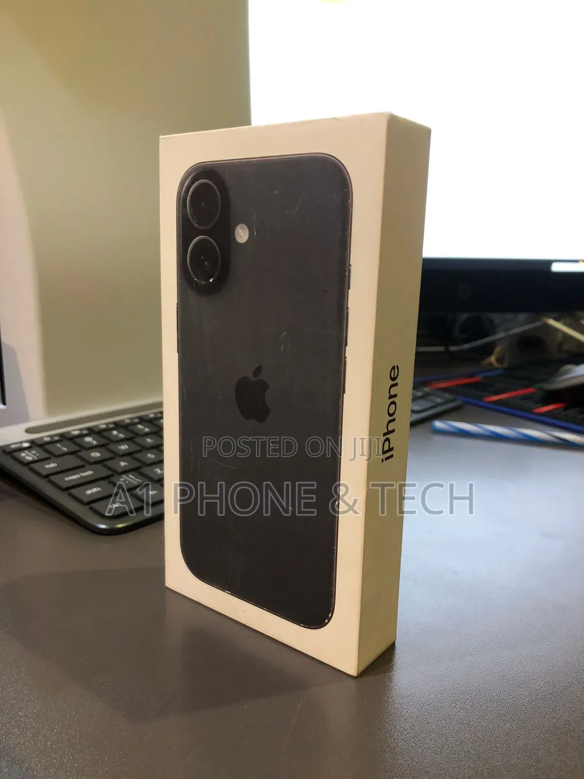 New Apple iPhone 17 256 GB Blue