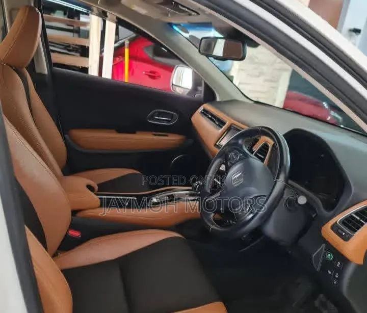 Honda Vezel 2019 Gray