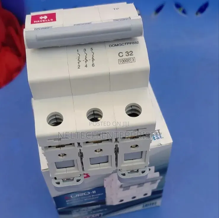 Havels Tripple Pole 32 Amps