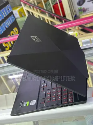 Laptop HP Omen 15-Dh002nr 32GB Intel Core I9 SSD 512GB