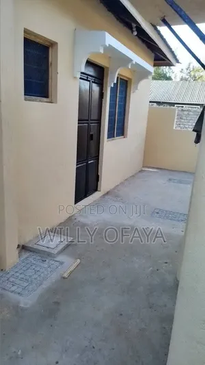 3bdrm Bedsitter in Willy Estate, Shanzu for rent