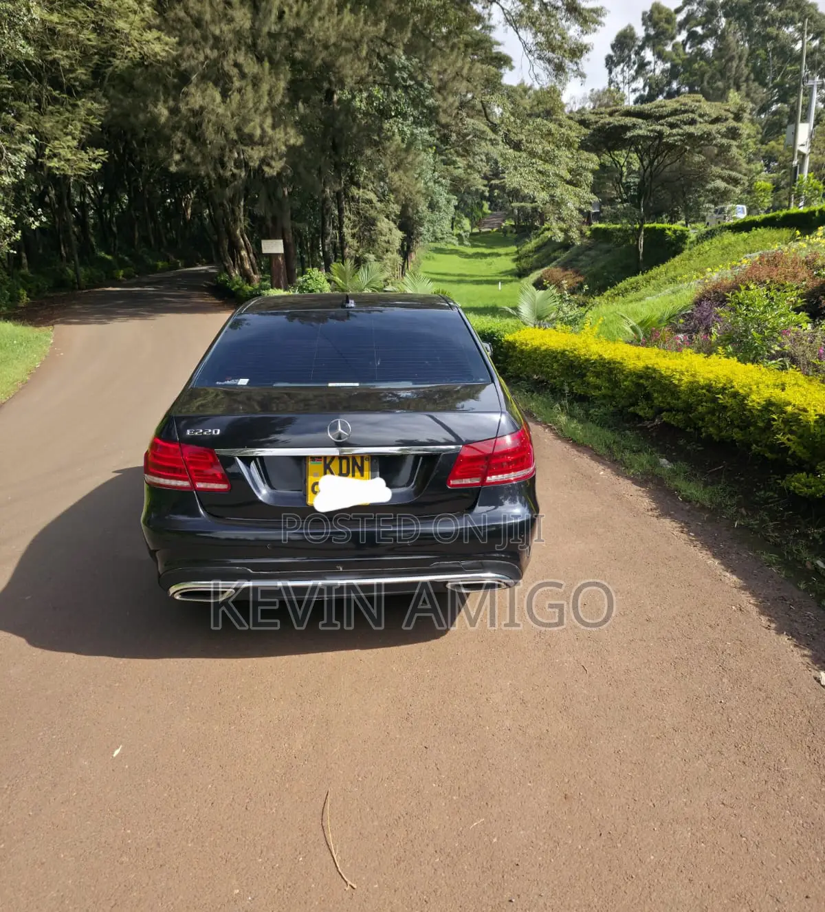 Mercedes-Benz E220 2016 Black