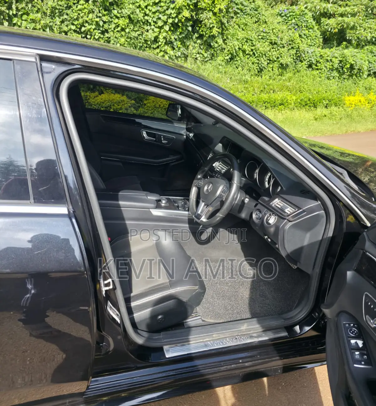 Mercedes-Benz E220 2016 Black