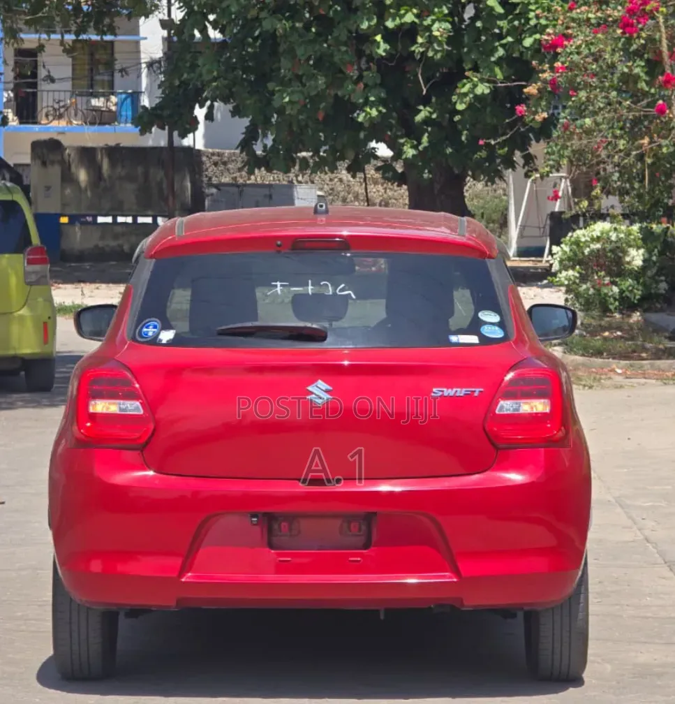 Suzuki Swift 2019 Red