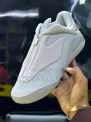 Converse Shai 001