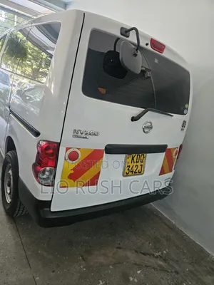 Nissan NV200 2017 White