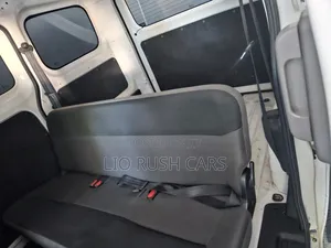 Nissan NV200 2017 White