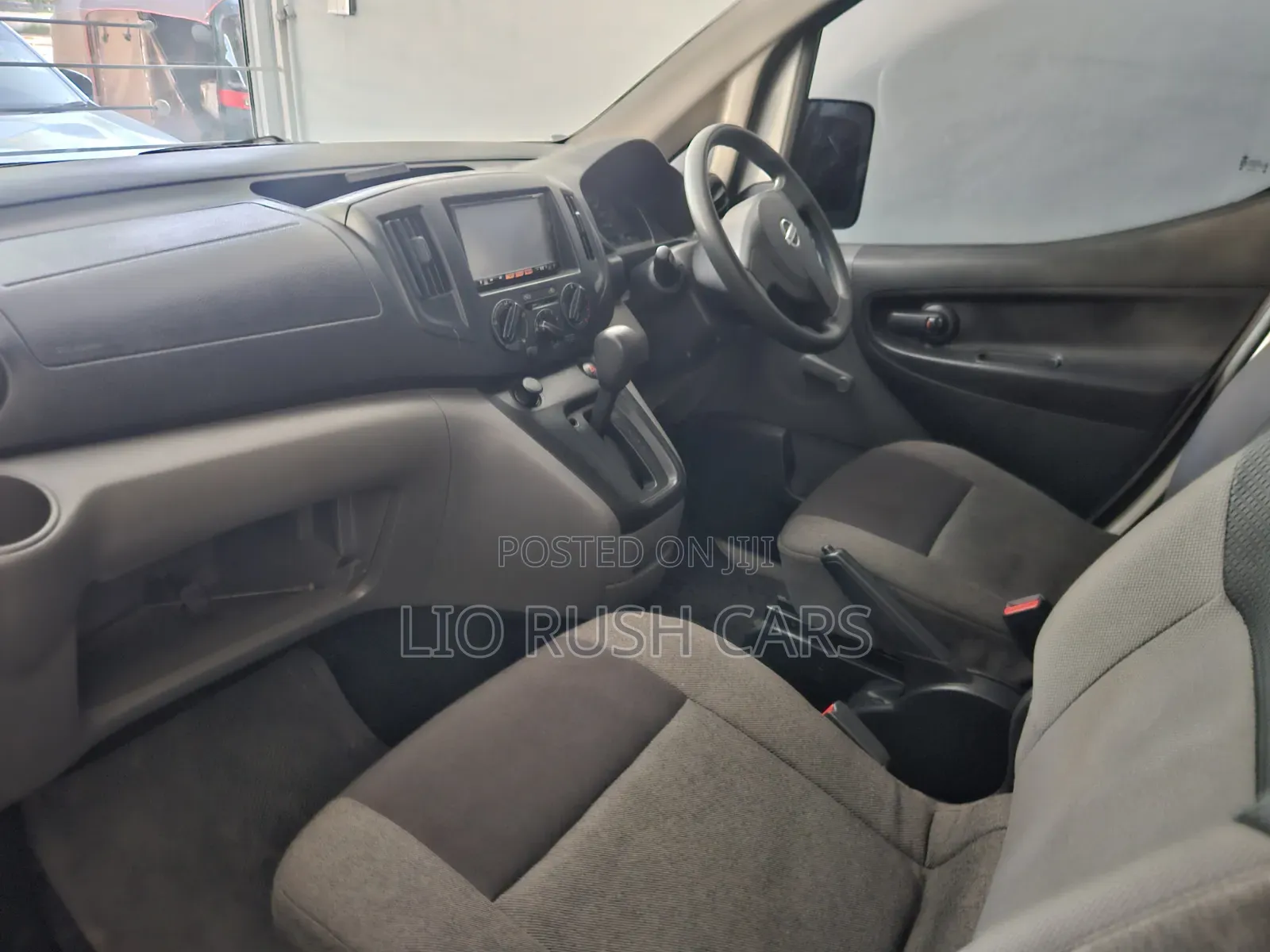 Nissan NV200 2017 White