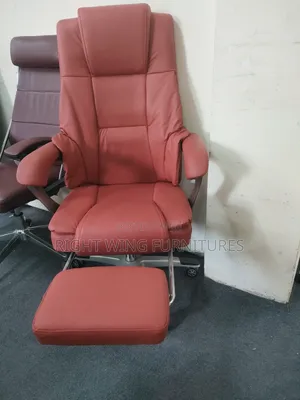 Office Office Luxurious Rolling Chair Comes With Extendable Footrest