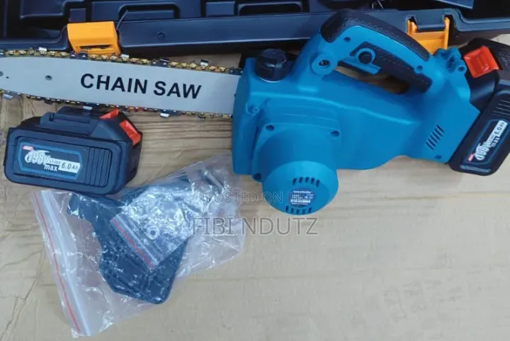 Heavy Duty Makita Chainsaw Machine/Rechargeable Chainsaw