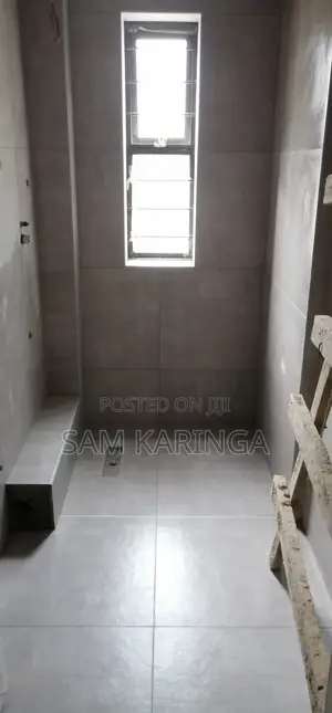 Professional Painter Tiler — Nairobi. Free Quote. Fast Turnaround.