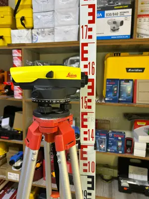 Leica Professional Optical Dumpy Level Kit With Tripod Staff