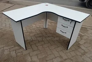 Black Lipping White Reception Desk