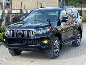 Toyota Land Cruiser Prado 2.7 2022 Black