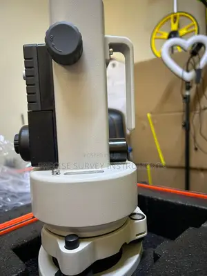 Geo Fennel FLP 100 Laser Plummet for High Rise Projects