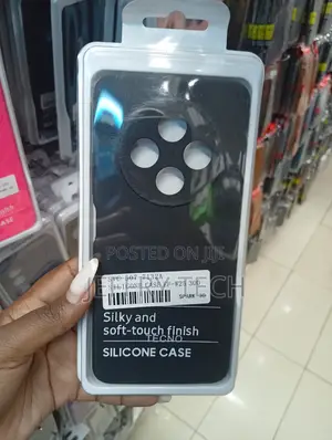Tecno Spark 30 Anti-Fingerprint Coating and a Comfortable Grip Case