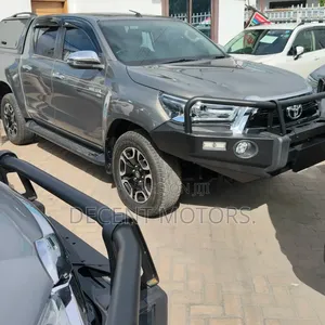 Toyota Hilux 2.8 Diesel 2020 Gray