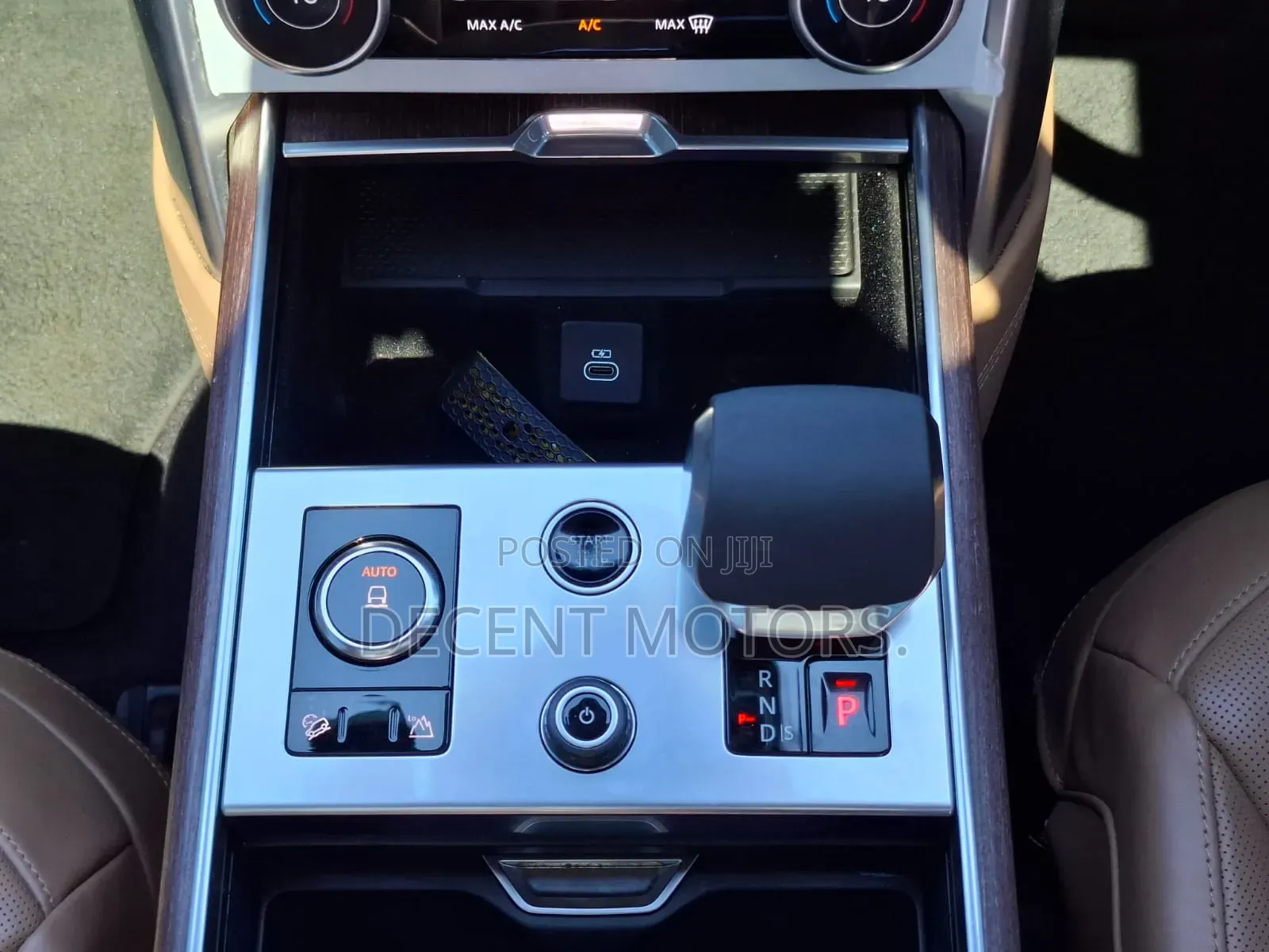 Land Rover Range Rover Vogue 2023 Silver