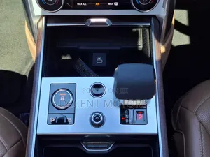 Land Rover Range Rover Vogue 2023 Silver